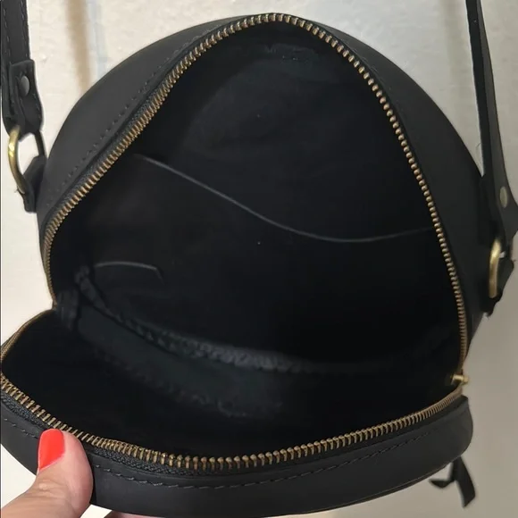 Portland Leather Folklore Large Circle Bag- LIMITED EDITION! - Picture 4 of 8